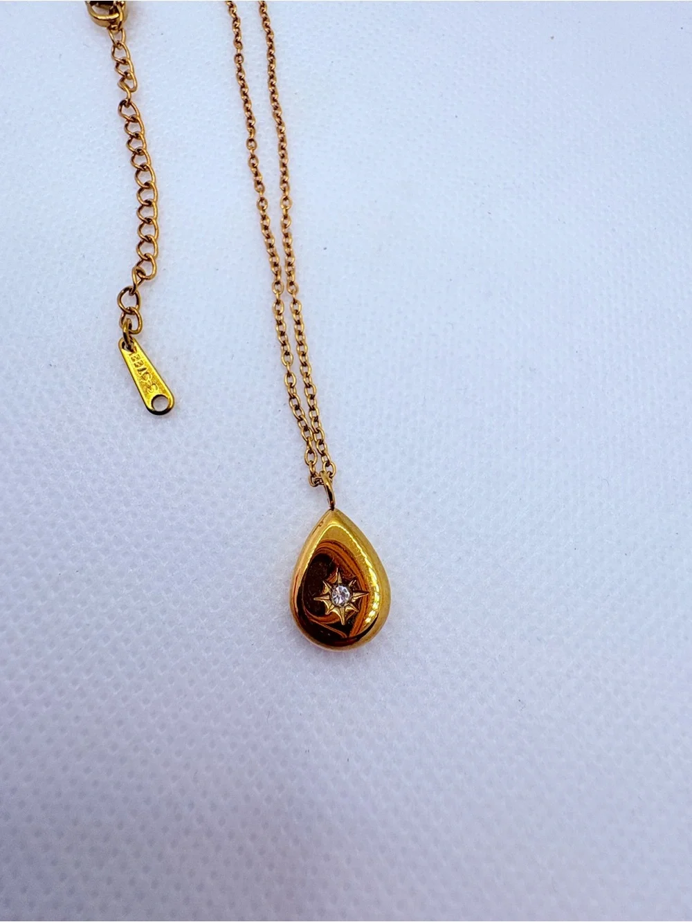 Vintage Retro Teardrop Pendant Necklace Stainless Steel Goldtone CZ Star Accent